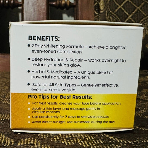 Aura Glow Advanced Night Repair Cream